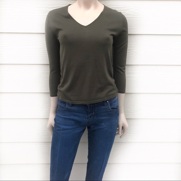 Luxurious SILK Mark Shale Soft Knit V-Neck Sweater - Picture 3 of 6